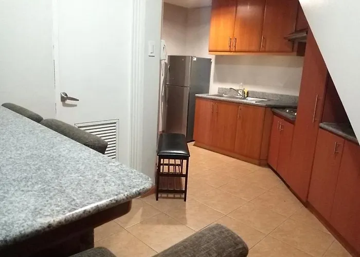 Spacious 1 Bedroom Loft Type Unit *
