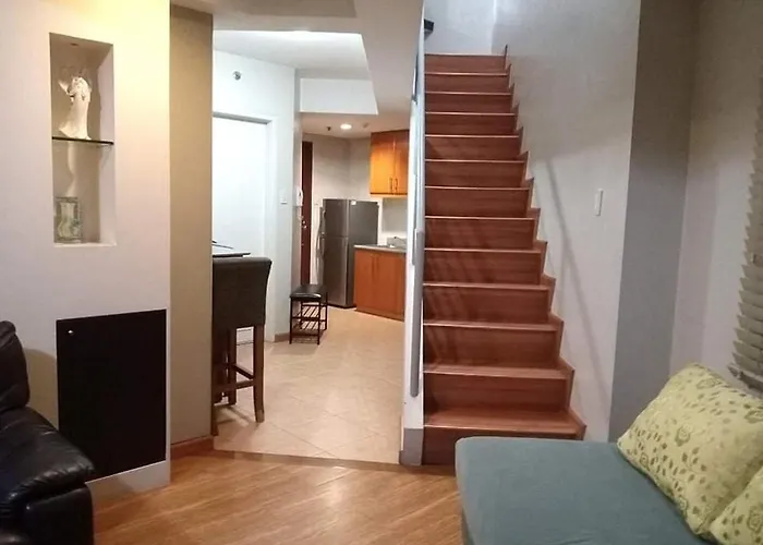 Spacious 1 Bedroom Loft Type Unit アパートホテル
